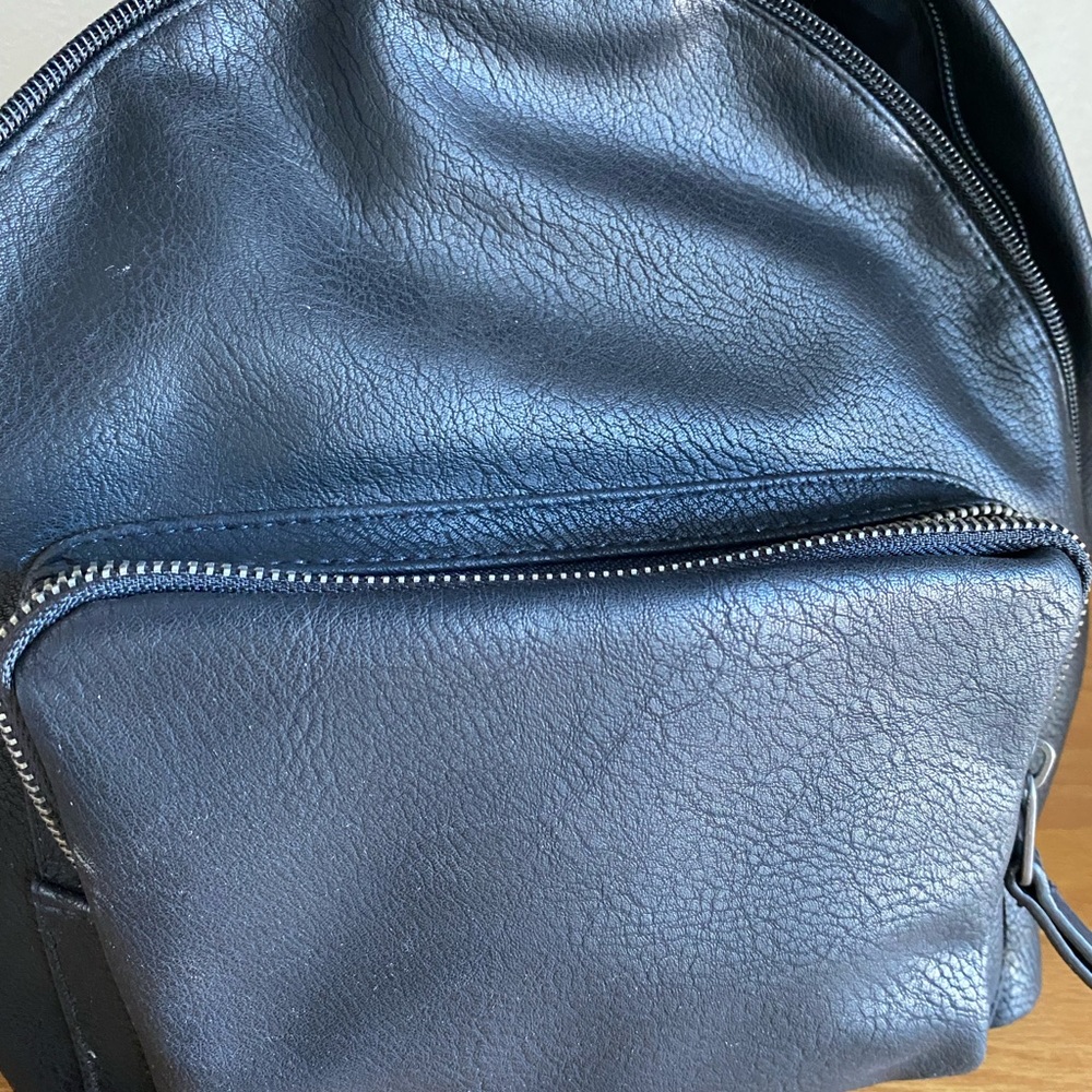 Little black backpack - Picture 6 of 6
